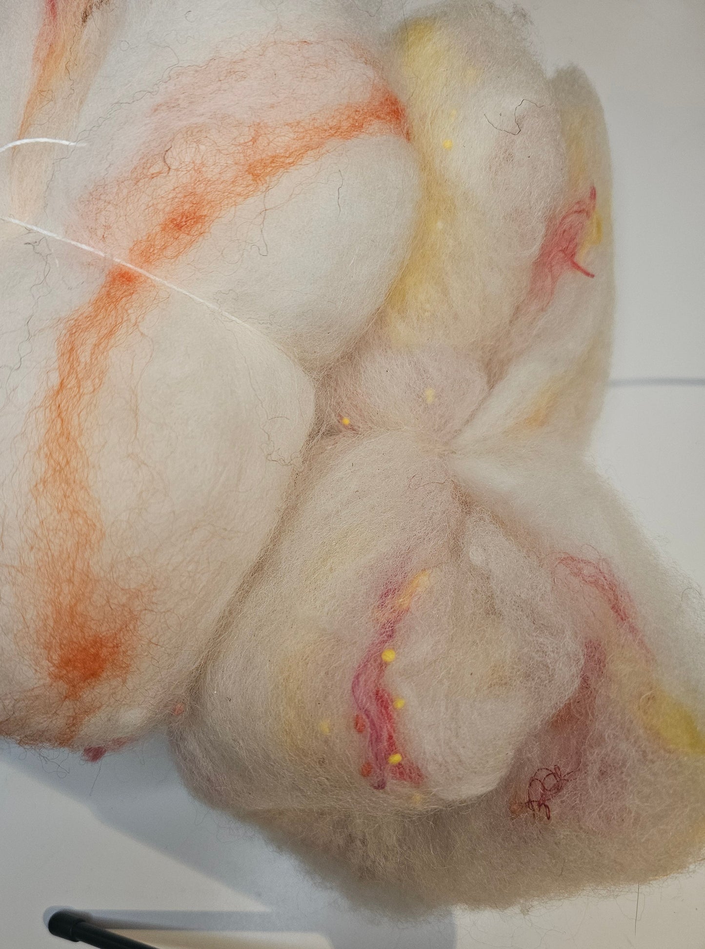 Peachy dream Art yarn batt