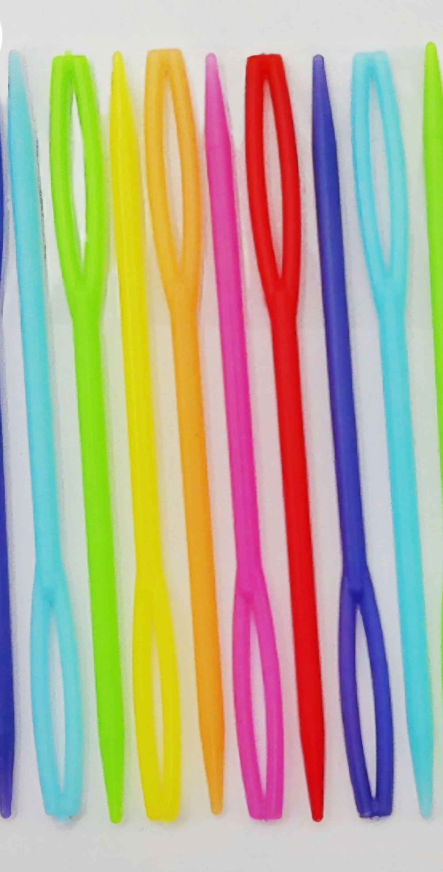 Plastic wool needles