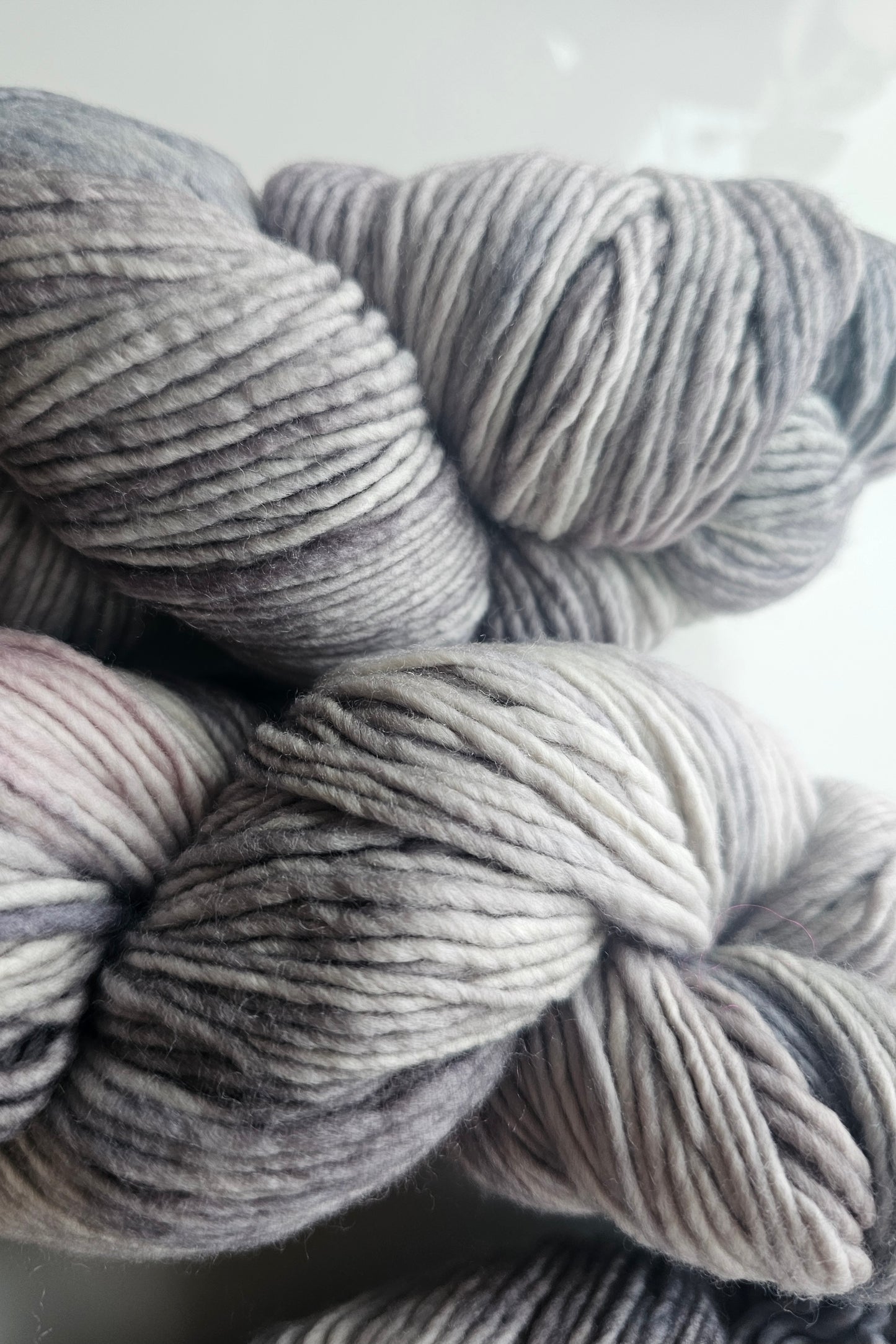 Manos Del Uruguay Maxima- Marble (9775)