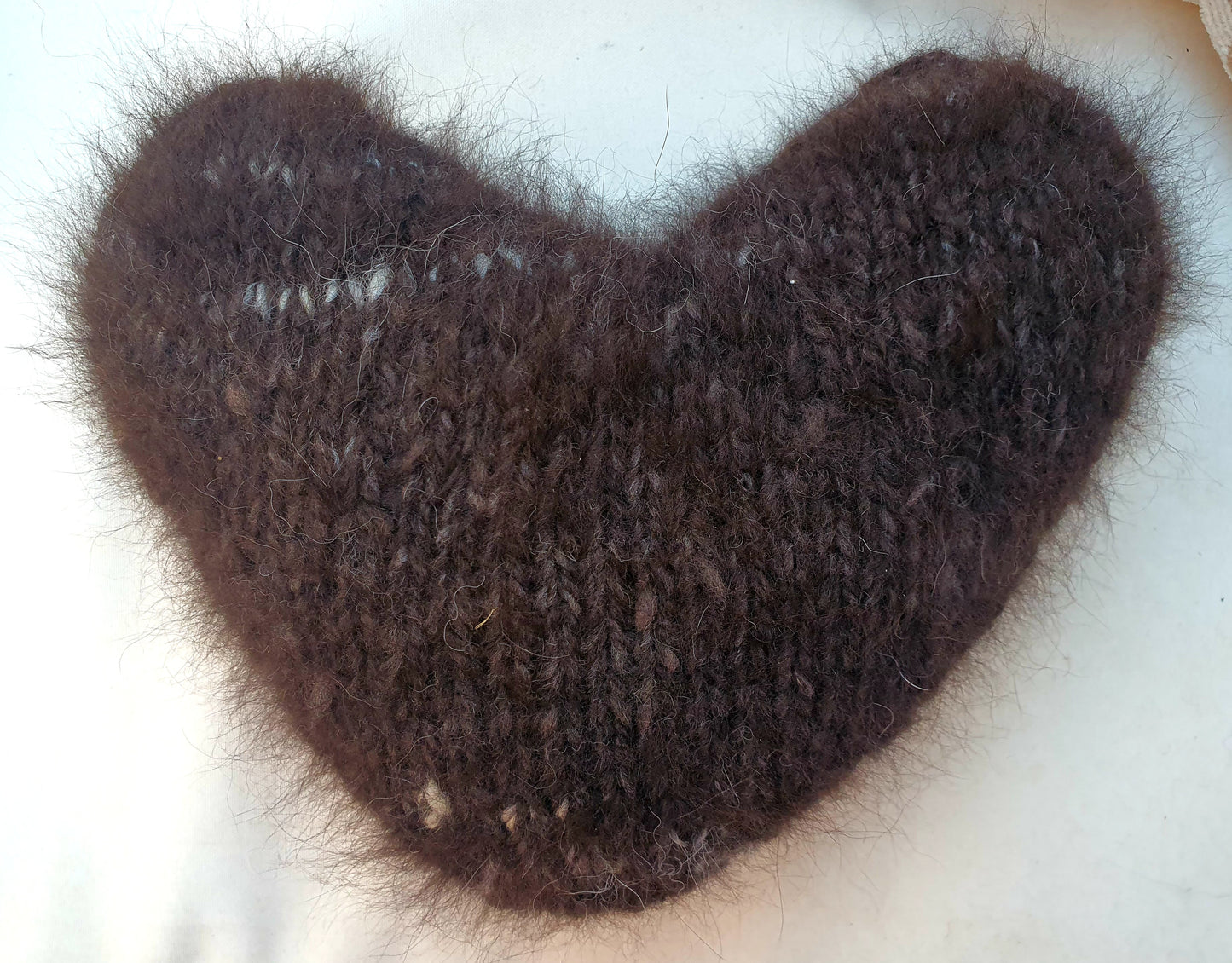 Pet fur yarn heart keepsake. Have your pets fur turned into something you can keep forever. Dog, cat, rabbit, memorial/keepsake cheingora