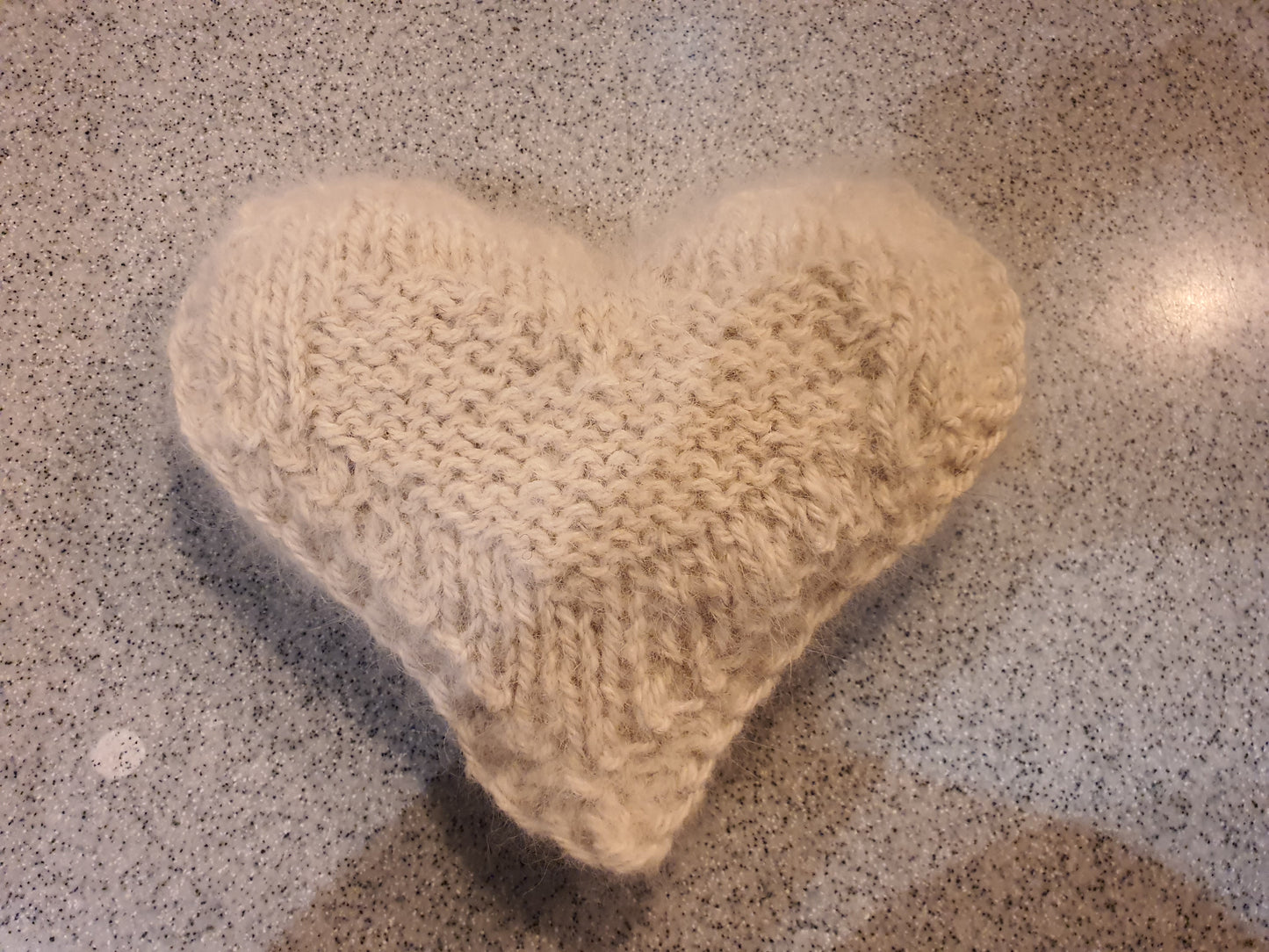 Pet fur yarn heart keepsake. Have your pets fur turned into something you can keep forever. Dog, cat, rabbit, memorial/keepsake cheingora