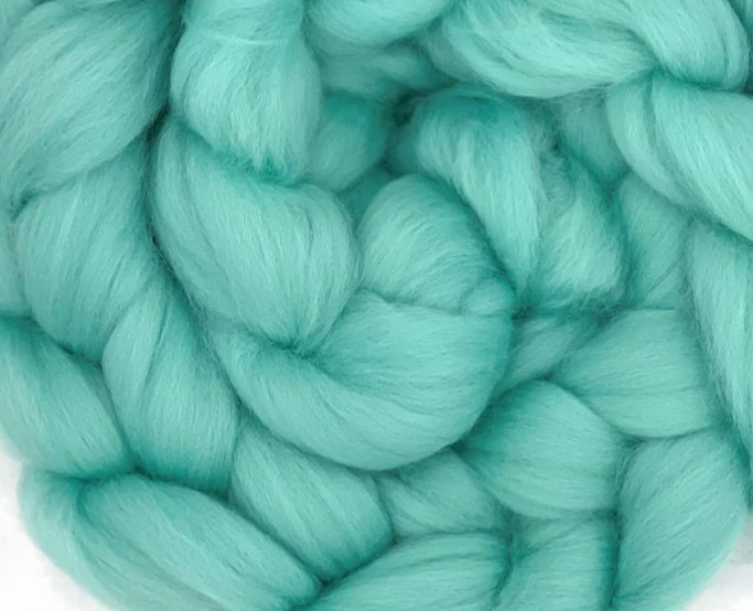 Merino wool roving - Caribbean blue