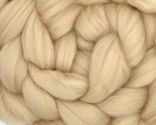 Skin Color Wool Merino wool top roving - skintone colour – Farm to Fibre