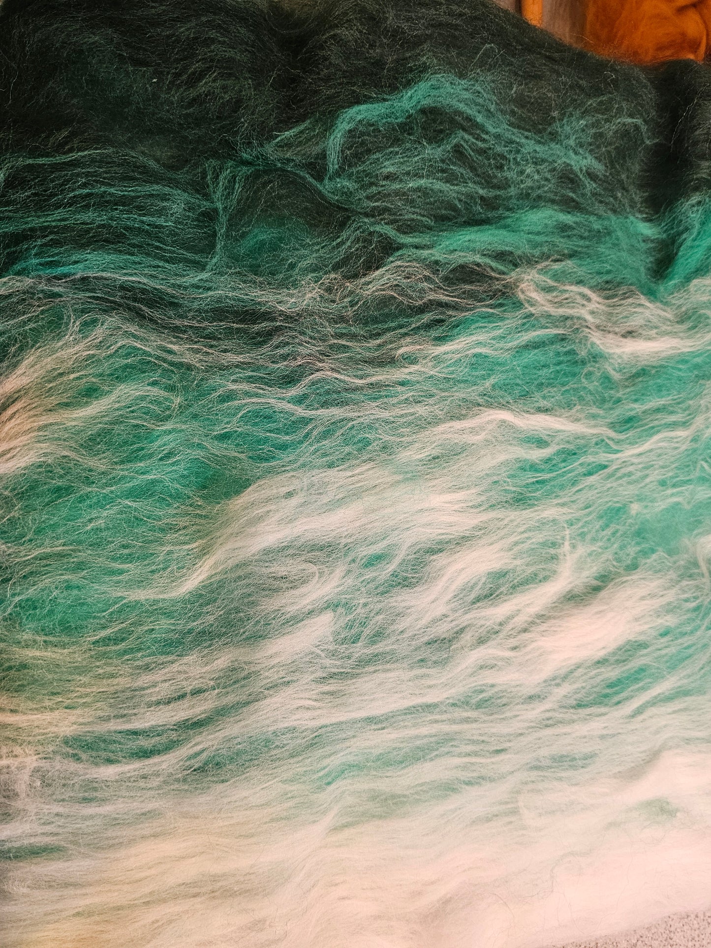 Ombre green. Beautiful batt perfect for spinning into yarn, felting or weaving.