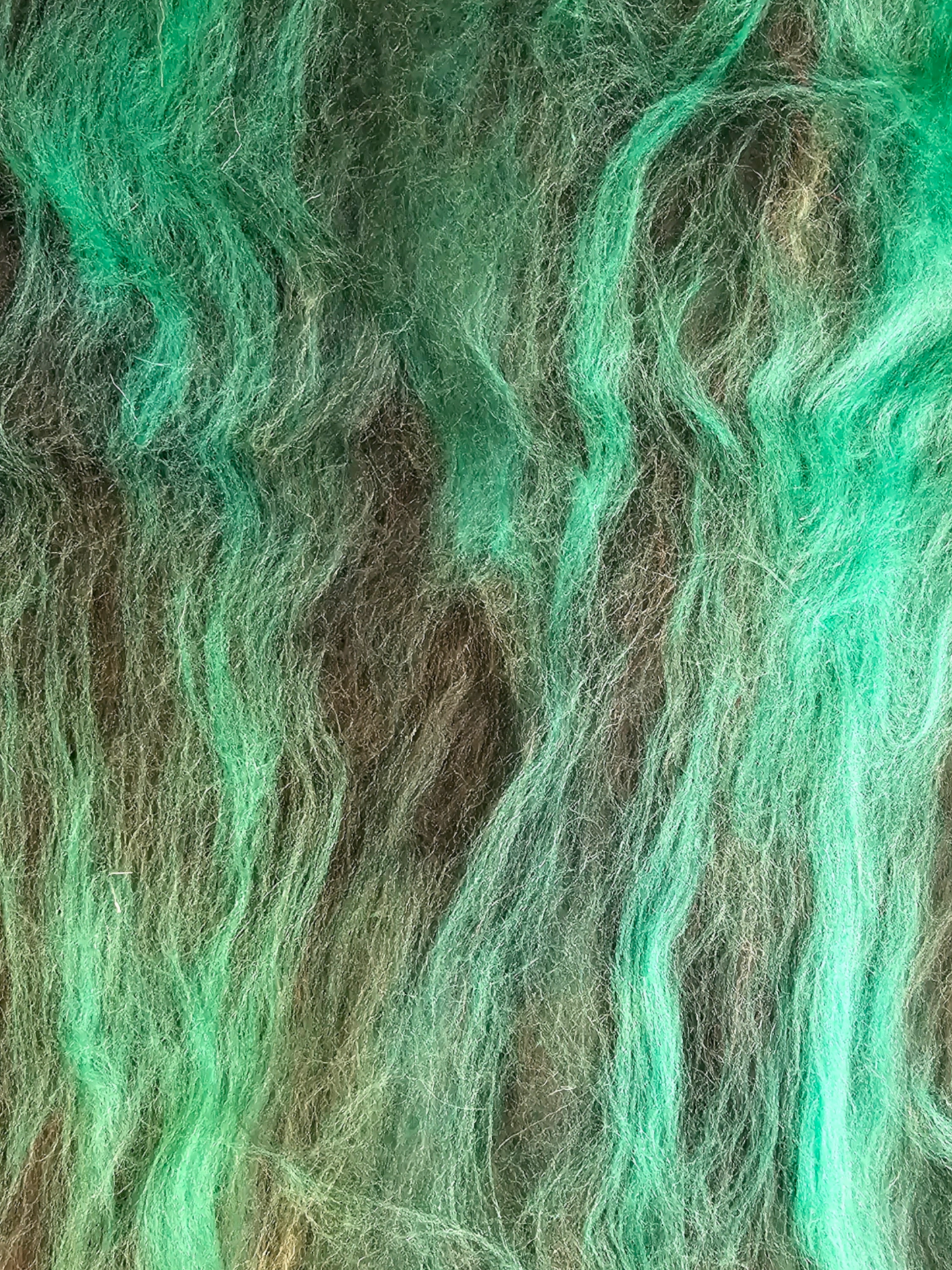 Ivy Green. Beautiful wool batt perfect for spinning into yarn, felting or weaving.