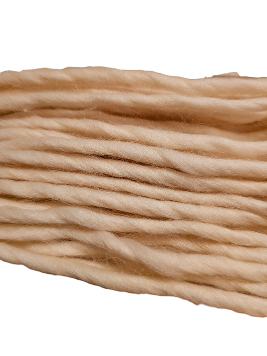 Natural White Super chunky yarn