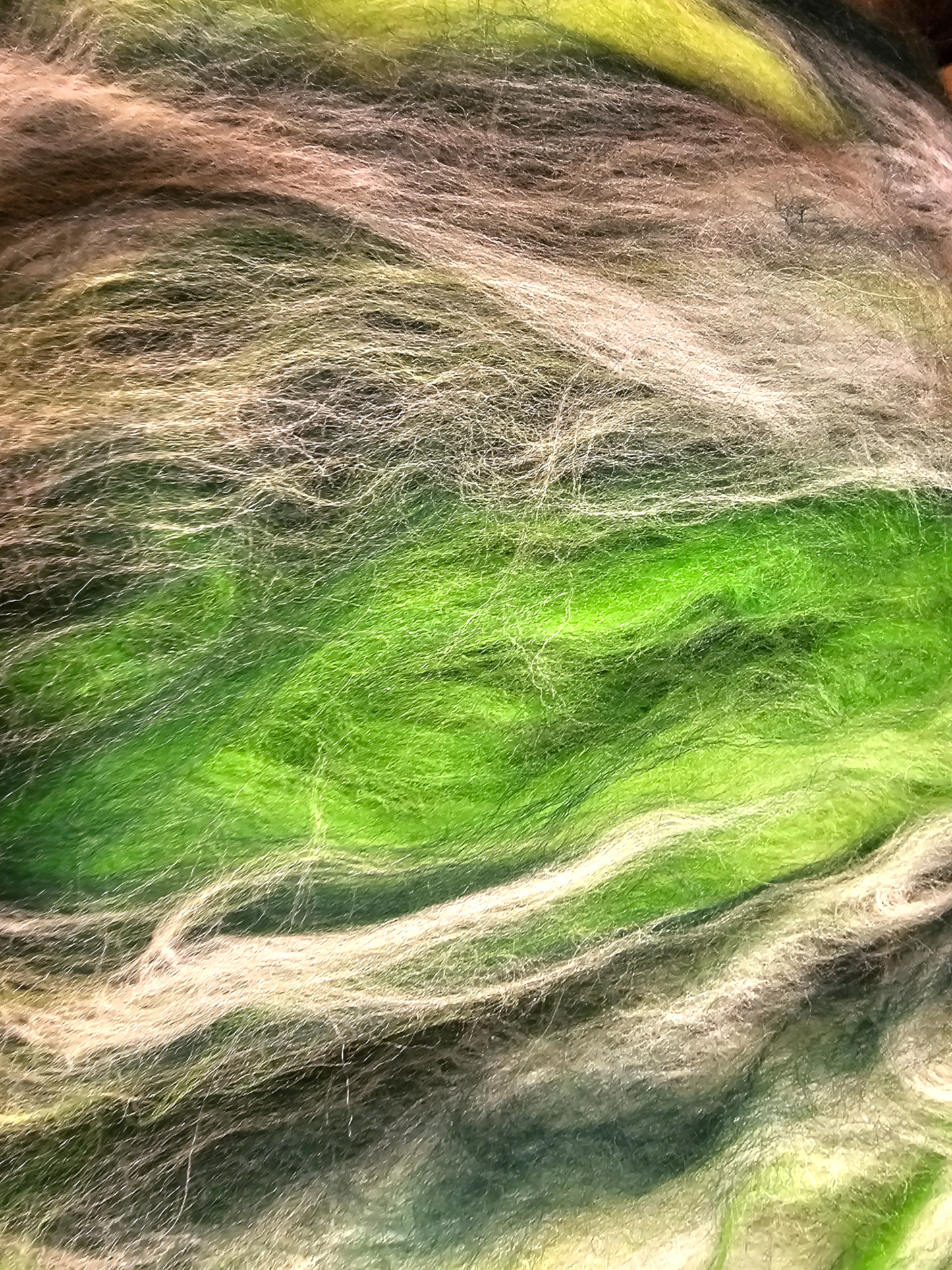 Meadow Grass. Beautiful wool batt perfect for spinning into yarn, felting or weaving.