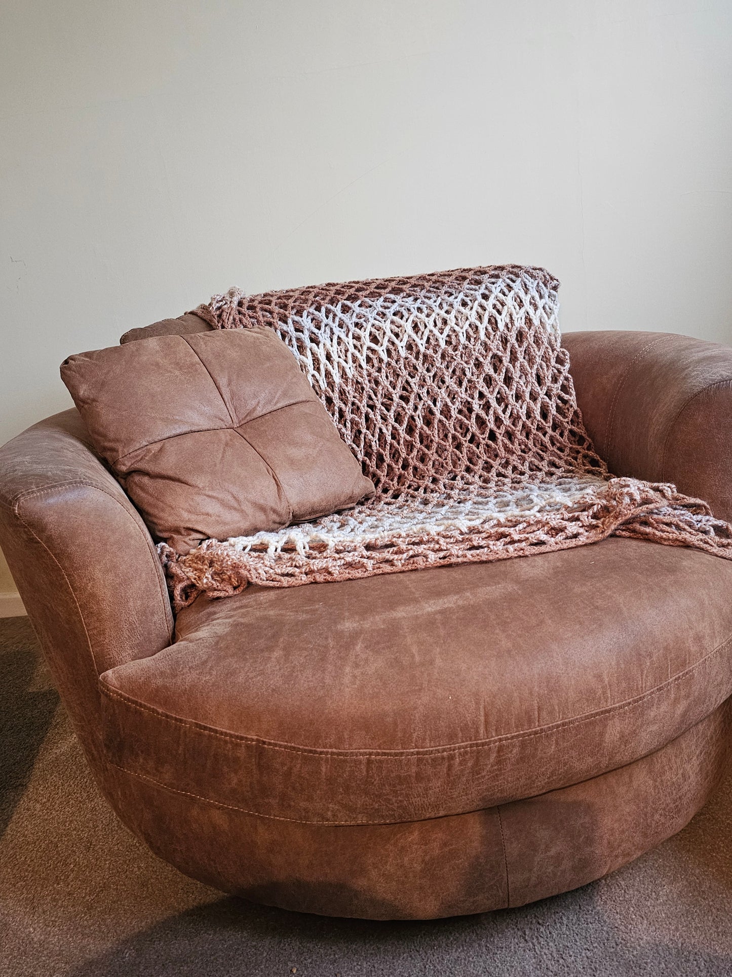 Handmade items made from handspun yarn. (Pet fur yarn and sheeps wool yarn).