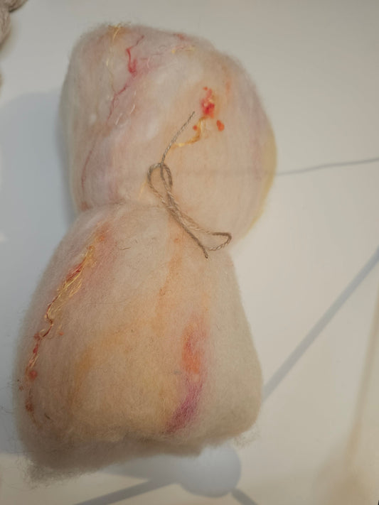 Peachy dream Art yarn batt