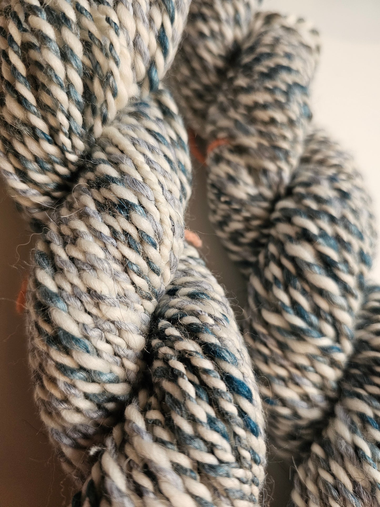 Hand-spun yarn - frosty